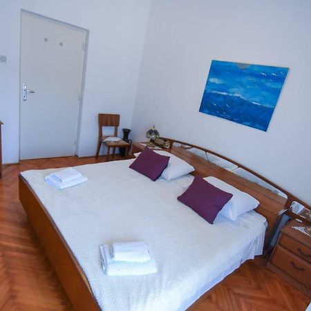 F-Holiday Apartment Zadar Exteriör bild