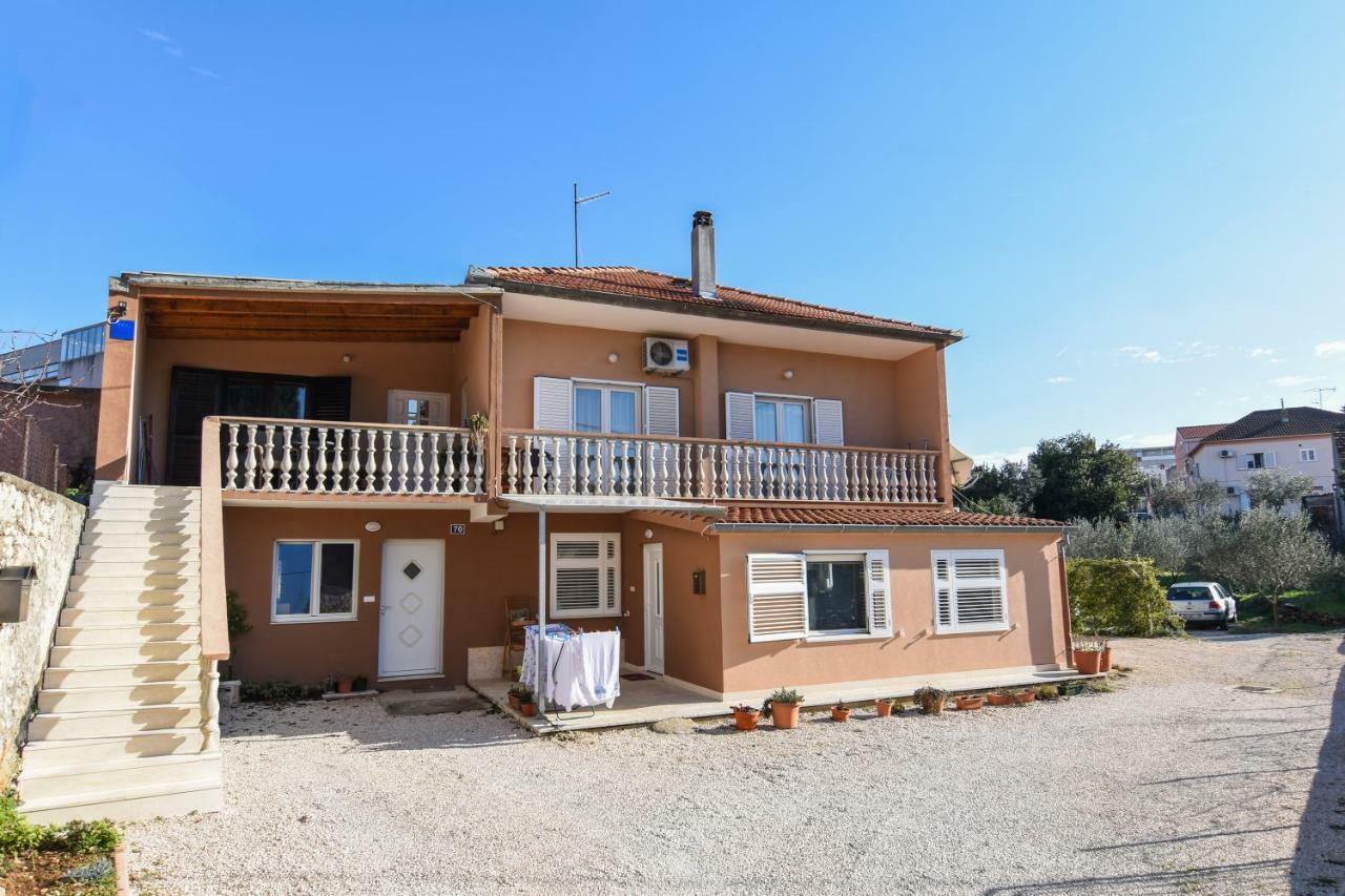 F-Holiday Apartment Zadar Exteriör bild