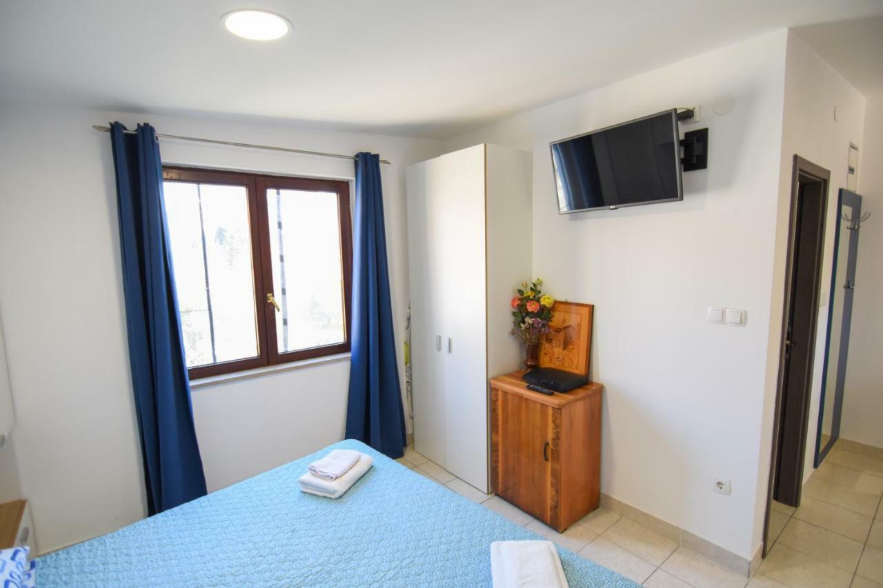F-Holiday Apartment Zadar Exteriör bild