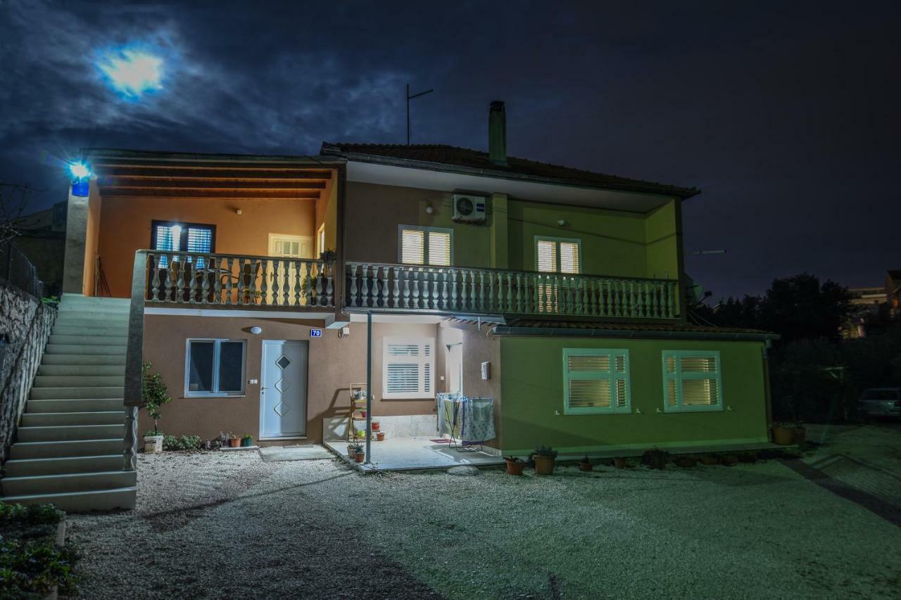 F-Holiday Apartment Zadar Exteriör bild