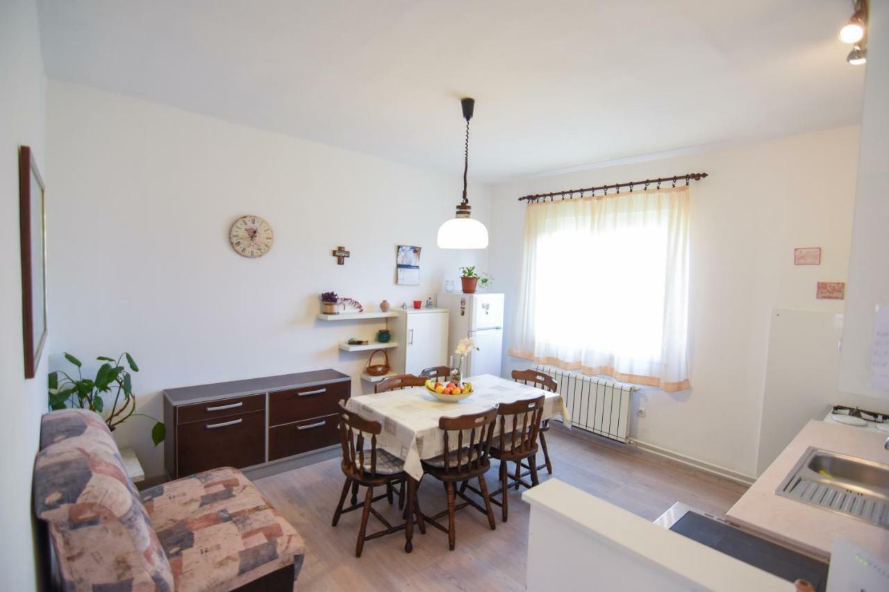F-Holiday Apartment Zadar Exteriör bild